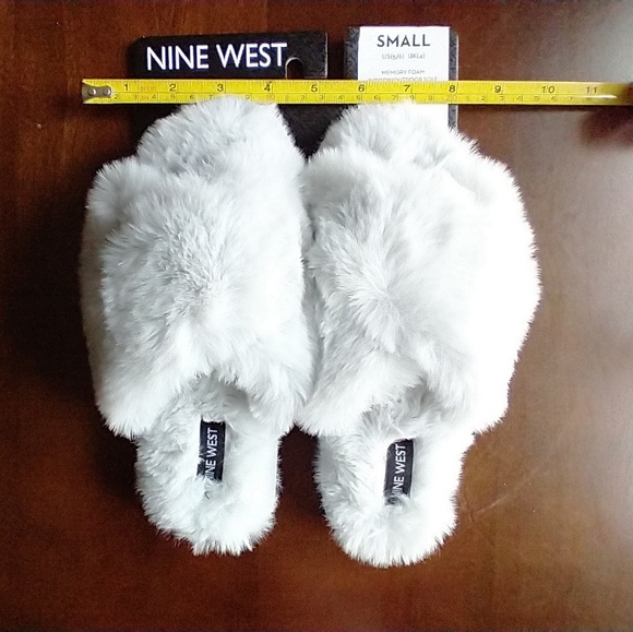 Nine West Fluffy Slippers, NWT - Picture 6 of 8